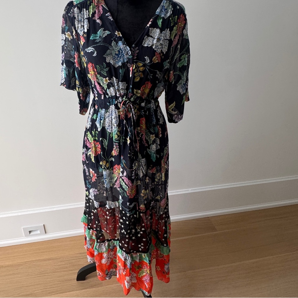 Johnny Was  Narciso Floral Embroidered Blouse